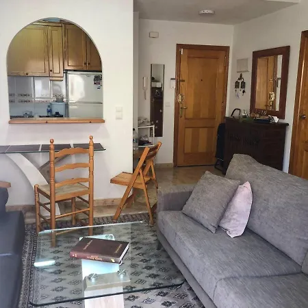 Privada En Piso Compartido - Nr 2 *