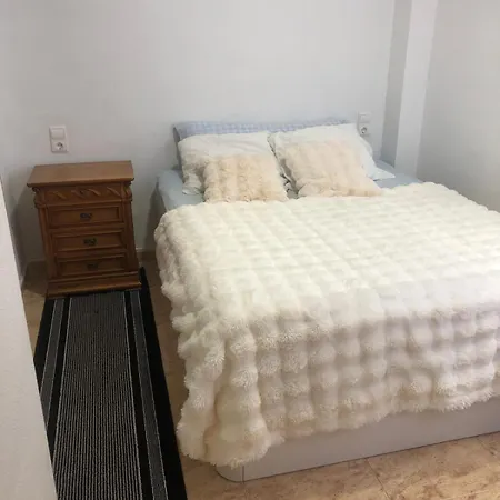 Privada En Piso Compartido - Nr 2 Торевьиа